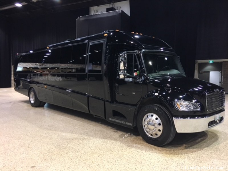 Grech motors - 24 personas